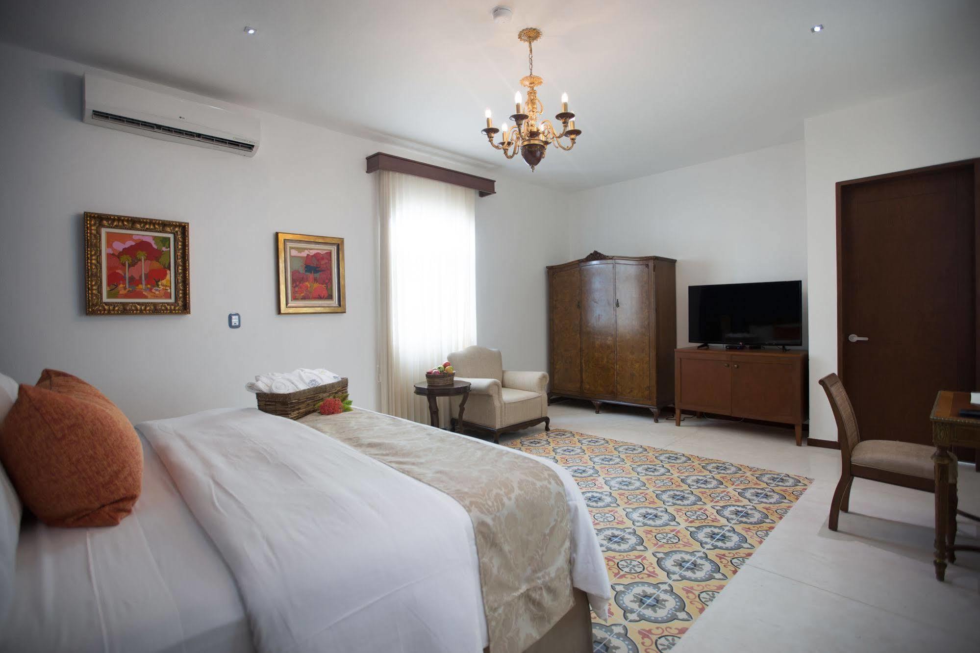 Delfina Boutique Hotel Merida Exterior photo